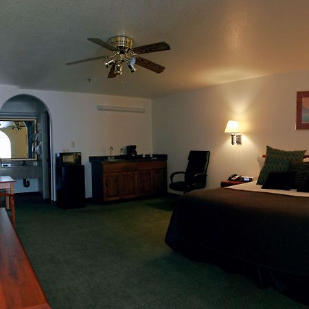 Best Western Colorado River Inn Needles Ruang foto
